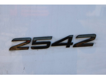 Camión lona Mercedes-Benz Actros 2542 NAVIGACE + PANAV (8,20m x 2,48m x 3m): foto 5
