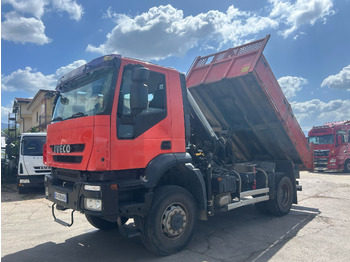 Camión grúa IVECO Trakker