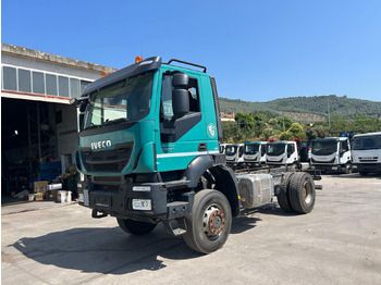 Chasis camión IVECO TRAKKER 190T41: foto 3