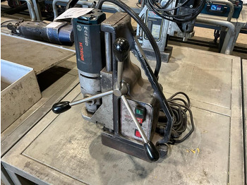 Máquina para metal