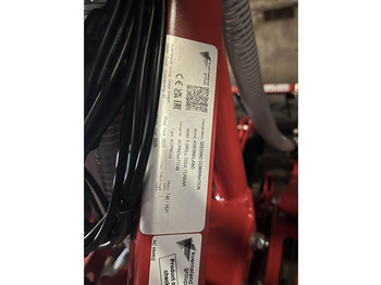 Combinado de siembra Kverneland CB 3000 3 punt: foto 5 Combinado de siembra Kverneland CB 3000 3 punt: foto 5