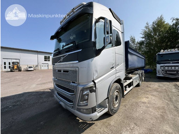 Multibasculante camión VOLVO FH16 750