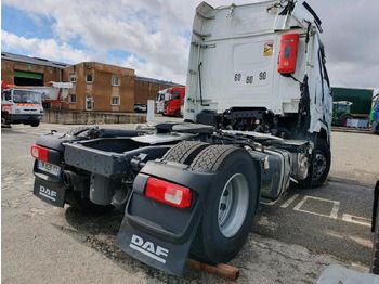 Cabeza tractora DAF XF 480: foto 3