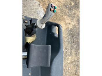 Rodillo BOMAG DE BW 135 AD-5  Stage IIIa/Tier 4i: foto 4