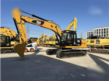 Excavadora de cadenas CATERPILLAR 323D: foto 2