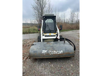 Minicargadora BOBCAT S18: foto 4