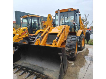 Retroexcavadora JCB 3CX