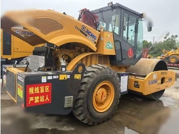 Rodillo XCMG XS223J