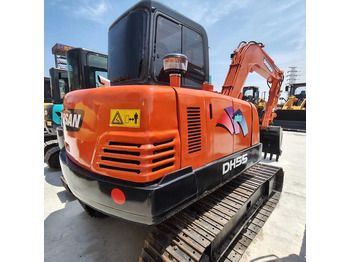 Excavadora de cadenas DOOSAN DH55