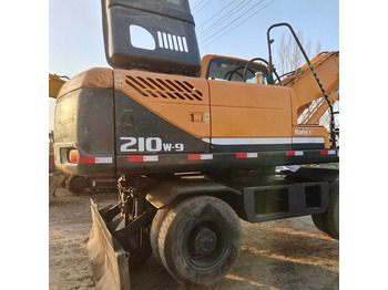 Excavadora de ruedas