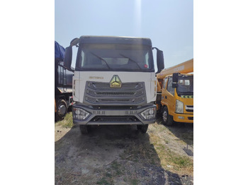 Volquete camión SINOTRUK HOWO