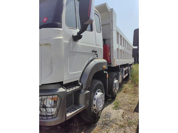 Volquete camión howo HOWO 8X4 dump truck for sale: foto 4