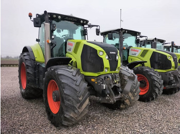 Tractor CLAAS Axion 830
