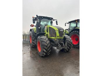 Tractor CLAAS Axion 950