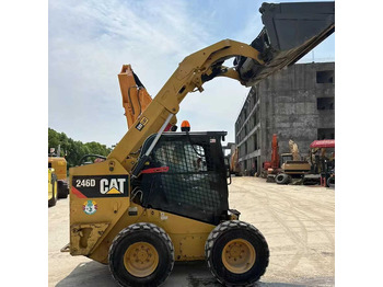 Minicargadora CATERPILLAR 226B
