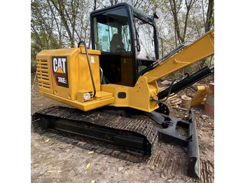 Miniexcavadora CATERPILLAR 306E2