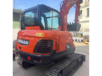 Excavadora de cadenas DOOSAN DX60