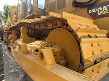 Bulldozer CATERPILLAR D6D: foto 3