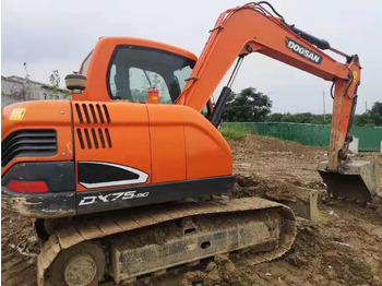 Excavadora DOOSAN DX75