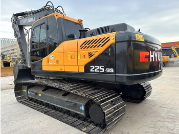 Excavadora de cadenas HYUNDAI R225LC-9S: foto 4
