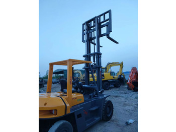 Carretilla elevadora diésel TCM