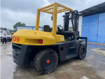 Carretilla elevadora diésel TCM