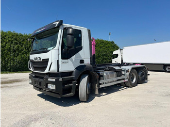 Multibasculante camión IVECO Stralis 460