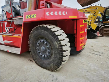 Reach stacker Kalmar DRF450: foto 4