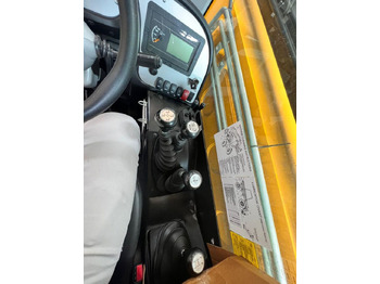 Manipulador telescópico nuevo New JCB 530-110 telehandler: foto 2
