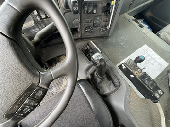 Multibasculante camión SCANIA 8x4: foto 5