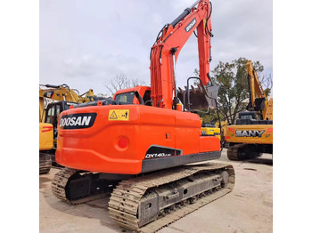 Excavadora de cadenas DOOSAN DX140