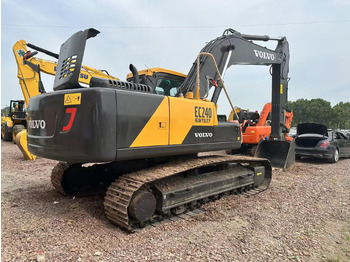 Excavadora VOLVO EC240D