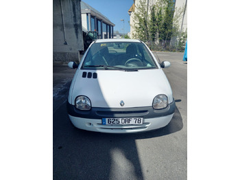 Coche RENAULT