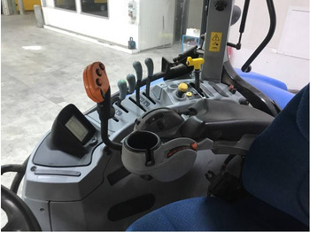 Leasing financiero de New Holland T7.250 leasing New Holland T7.250: foto 5