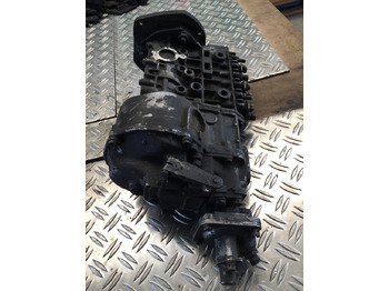 Bomba de combustible para Camión Gebrauchte Einspritzpumpe DB, Bosch - Nr. : 99.9999 - 9999: foto 4