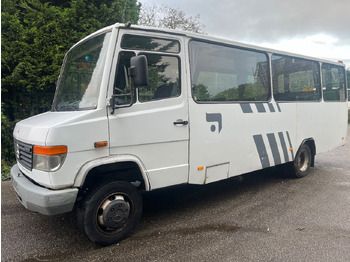 Autobús suburbano MERCEDES-BENZ Vario 815