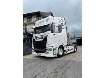 Cabeza tractora SCANIA R 520