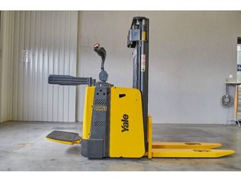Apilador YALE