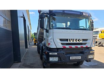 Volquete camión IVECO Trakker 410: foto 4 Volquete camión IVECO Trakker 410: foto 4
