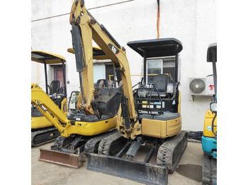 Miniexcavadora CATERPILLAR 302