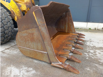 Cargadora de ruedas Komatsu WA500-7: foto 3