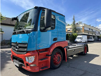 Cabeza tractora MERCEDES-BENZ Actros 1843