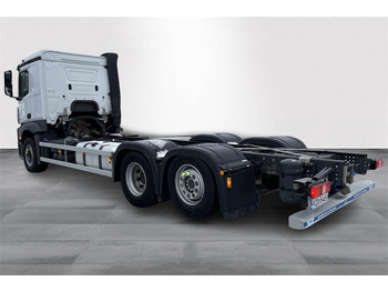 Leasing financiero de  Mercedes-Benz Actros 2551L 6x2 alusta leasing Mercedes-Benz Actros 2551L 6x2 alusta: foto 3
