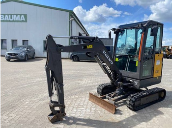 Miniexcavadora VOLVO EC20E