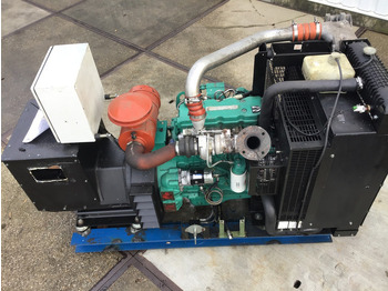 Generador industriale Cummins QSB4.5 GENERATOR 120 KVA USED: foto 5