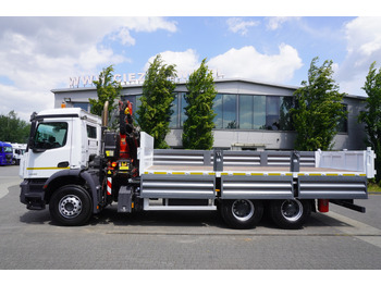 Camión caja abierta, Camión grúa MERCEDES-BENZ AROCS 2633 6x4 / 5.5 T crane FASSI F135 / Tipper 15 EPAL: foto 4