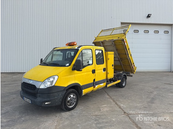 Volquete furgoneta, Furgoneta combi 2014 Iveco 4x2 Camion Benne S/A Dump Truck: foto 3