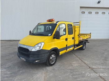 Volquete furgoneta, Furgoneta combi 2014 Iveco 4x2 Camion Benne S/A Dump Truck: foto 2