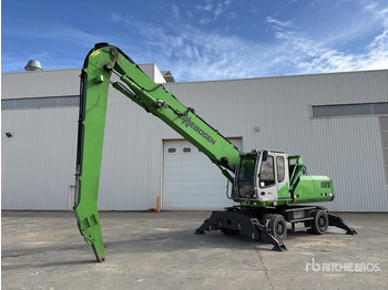 Manipulador de materiales SENNEBOGEN