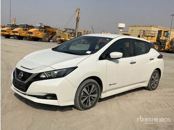 Coche NISSAN